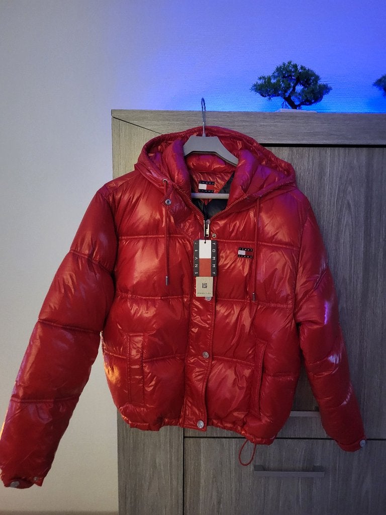Splinternieuwe rode vest Tommy Hilfiger, Tommy hilfiger, Nieuw, Ophalen of Verzenden, Maat 36 (S)
