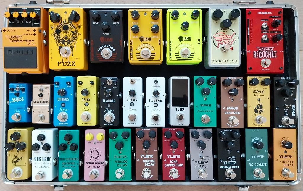 Gitaar effect pedalen + Patchkabels + Footswitch Toppers, Muziek en Instrumenten, Effecten, Ophalen of Verzenden, Zo goed als nieuw