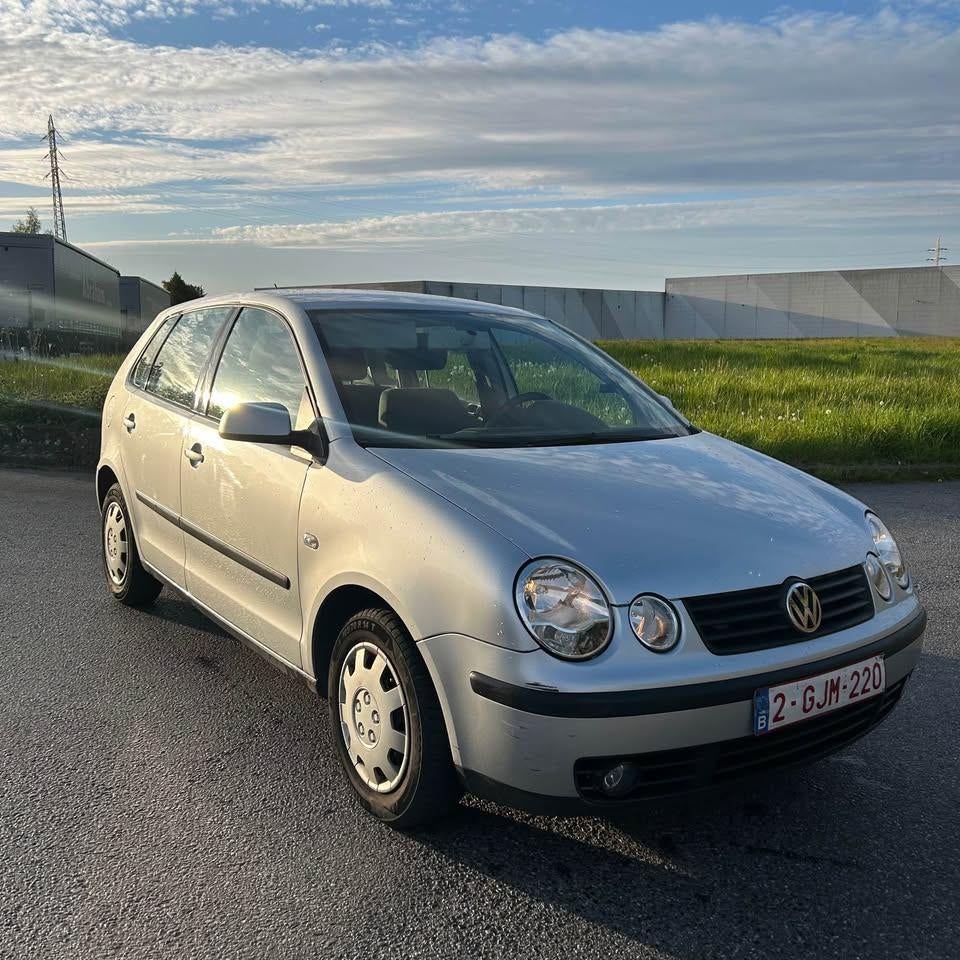 Volkswagen Polo - CT 2027 - Prête à immatriculée - 124k km, Autos, Argent ou Gris, Achat, Boîte manuelle, Noir