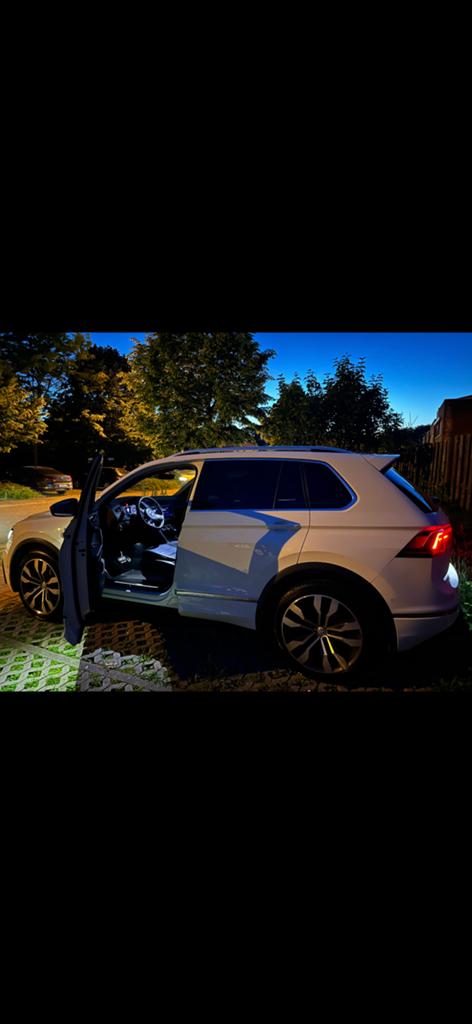 VW Tiguan 2.0TDI Full R-Line 4Motion DSG7 Euro6d Full Option, Autos, Cuir, Noir, 5 portes, Automatique