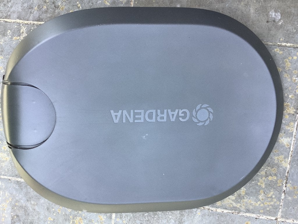 Garage / afdak robotmaaier Gardena sileno free 600, Tuin en Terras, Ophalen, Zo goed als nieuw, Gardena