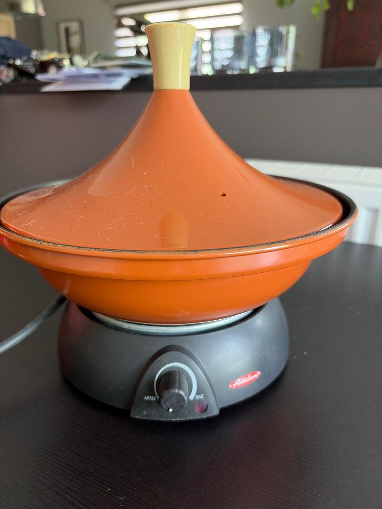 Tajine, Huis en Inrichting, Ophalen, Zo goed als nieuw, Gietijzer, Overige typen