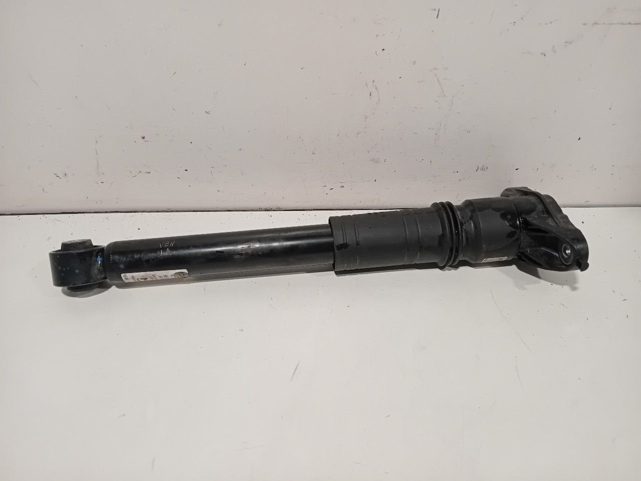 Schokbreker links achter Opel Corsa, Auto-onderdelen, Onderdelen@venauto.nl, Van der Ven Autorecycling B.V., Gebruikt, Ettenseweg 76, 4706 PB Roosendaal, The Netherlands