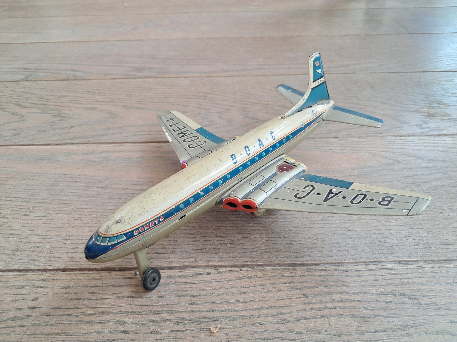 retro vliegtuigje: Comet 4, Boac : 1 voorwiel ont, Hobby & Loisirs créatifs, Enlèvement ou Envoi, Utilisé, Avion, Autres marques