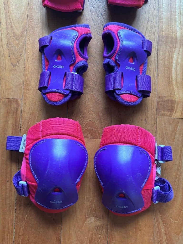 OXELO 3x2 protections roller trottinette skate 6-10 ans, Sports & Fitness, Autres marques, Enlèvement ou Envoi, Réglable, Comme neuf