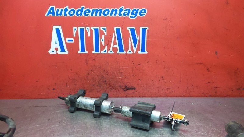 POMPE CARBURANT GASOIL DIESEL BMW 3 serie (E46 / 4), Utilisé, BMW, Petuelring 130
80809  München, DE, Bayerische Motoren Werke AG