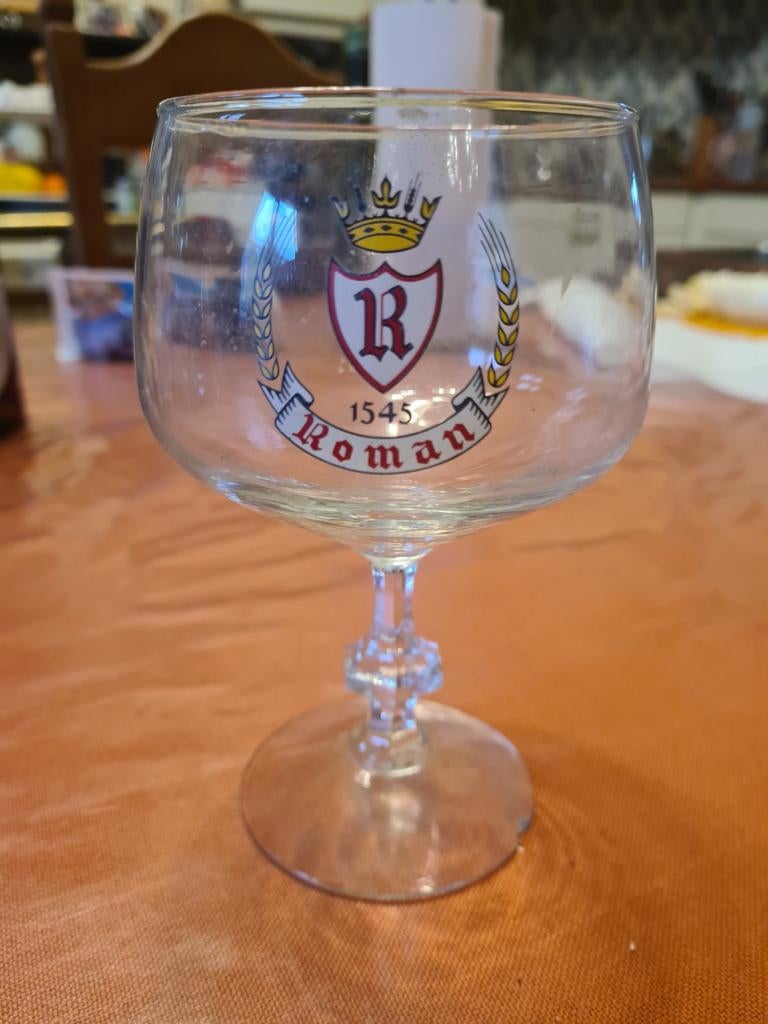 Glas