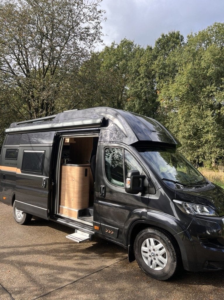 Globe-Traveller Voyager Z - 1e eigenaar - 38.000 km, Caravans en Kamperen, Overige merken, Buscamper of Camperbus, Buitenlamp