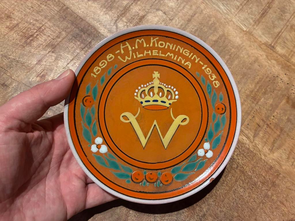 Bordje Wilhelmina Plateelbakkerij Schoonhoven, Antiek en Kunst, Ophalen of Verzenden