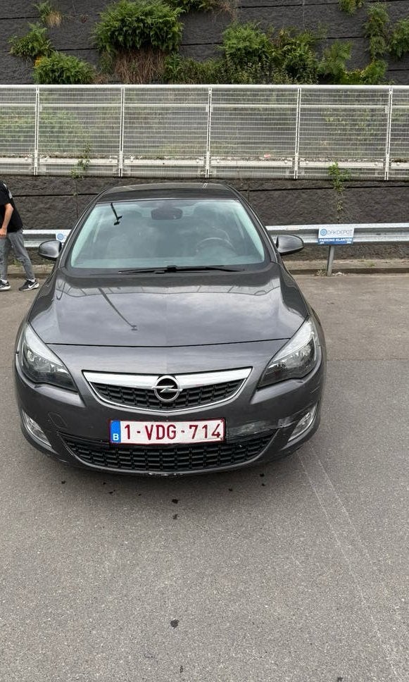 OPEL ASTRA 1.6 ECOFLEX, Autos, Achat, USB, 5 portes, Particulier