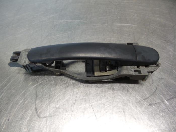 Poignée portière 4portes arrière droite d'un Volkswagen P, Volkswagen, -, Utilisé, -