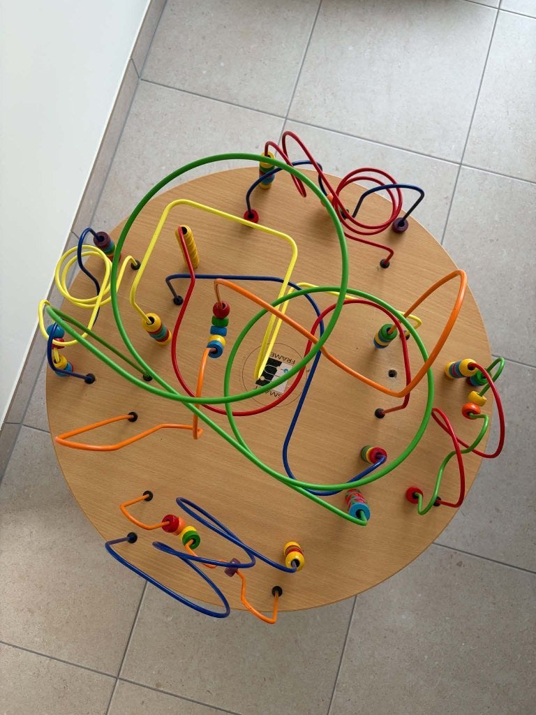 Speeltafel met kralen - peuter en kleuter, Ophalen of Verzenden, Gebruikt