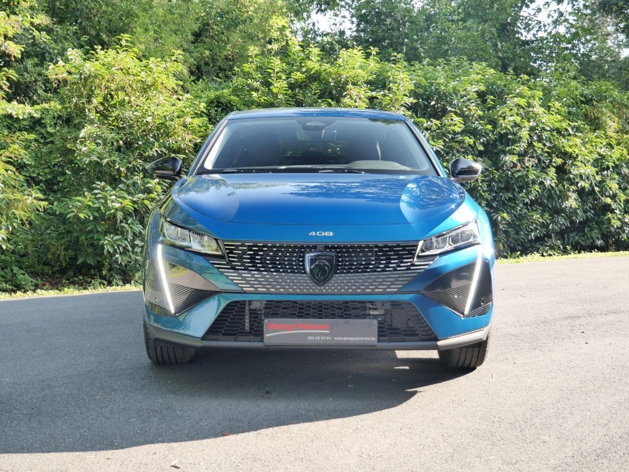 Peugeot 408 ALLURE PLUG IN HYBRID 180PK AUTOMAAT (bj 2025), Auto's, Gebruikt, 110 kW, 4 cilinders, Bedrijf