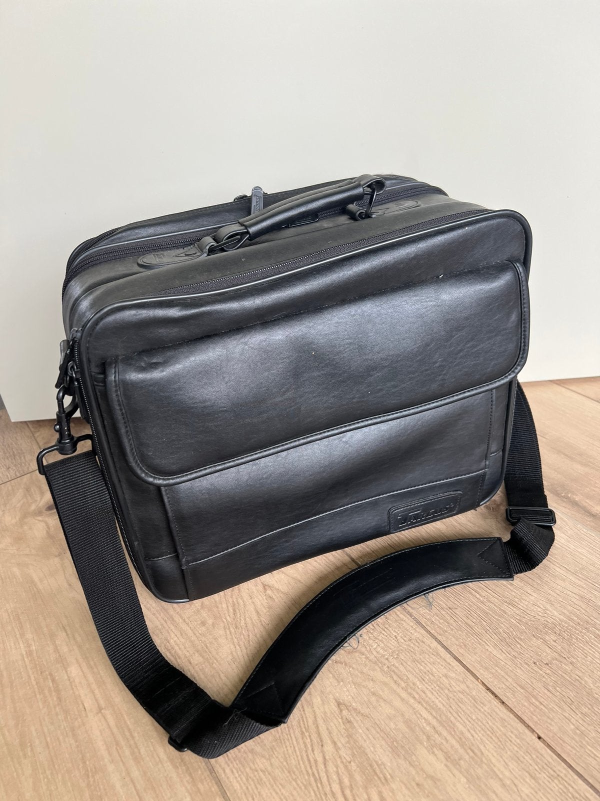 Laptop tas van Targus, Computers en Software, Laptoptassen, Ophalen, Zo goed als nieuw, Targus