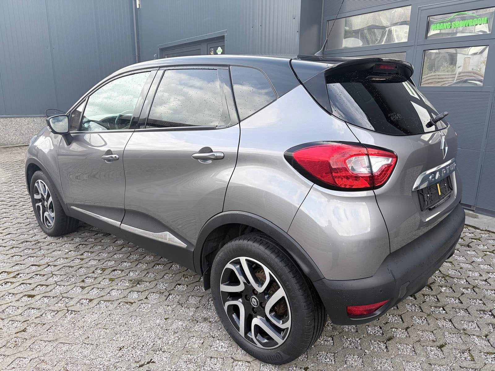Renault Captur 1,2 Tce - AUTOMAAT - Slechts 44000 km !, Autos, Renault, Argent ou Gris, Achat, 87 kW, Euro 6