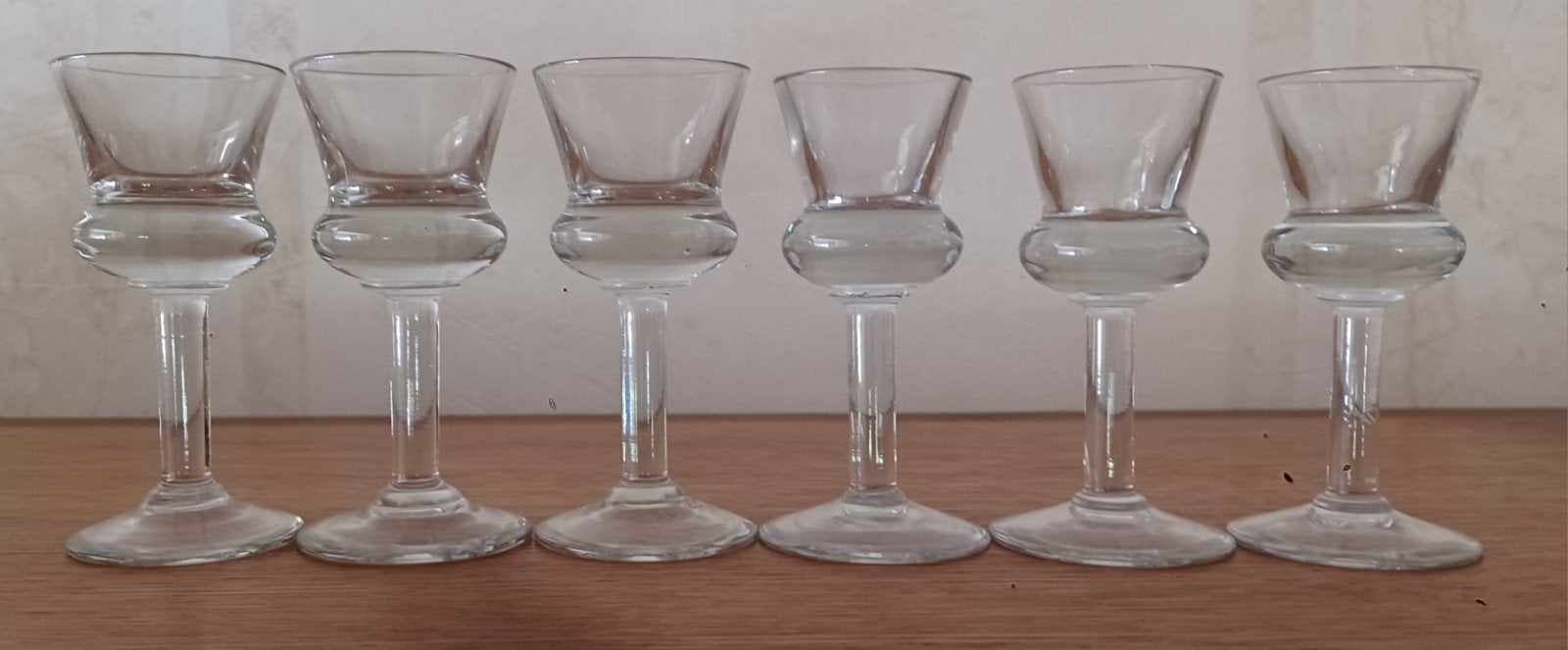 Lot van 6 antieke borrelglaasjes., Ophalen