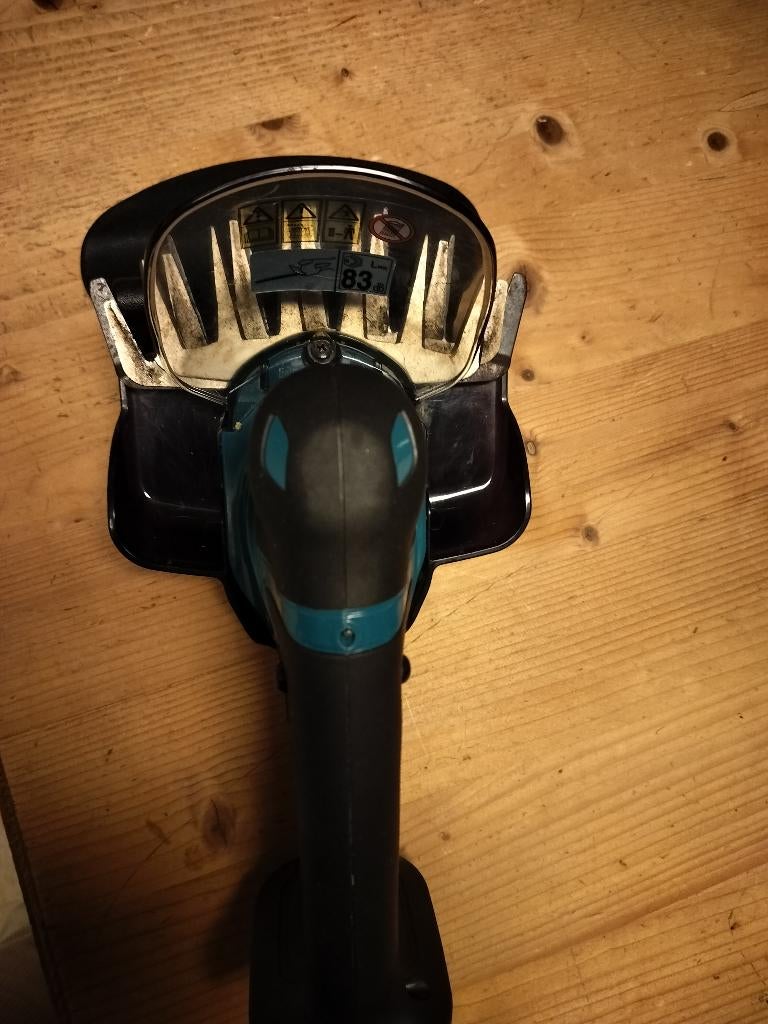 Makita grasschaar, Ophalen, Gebruikt, Accu, Makkita