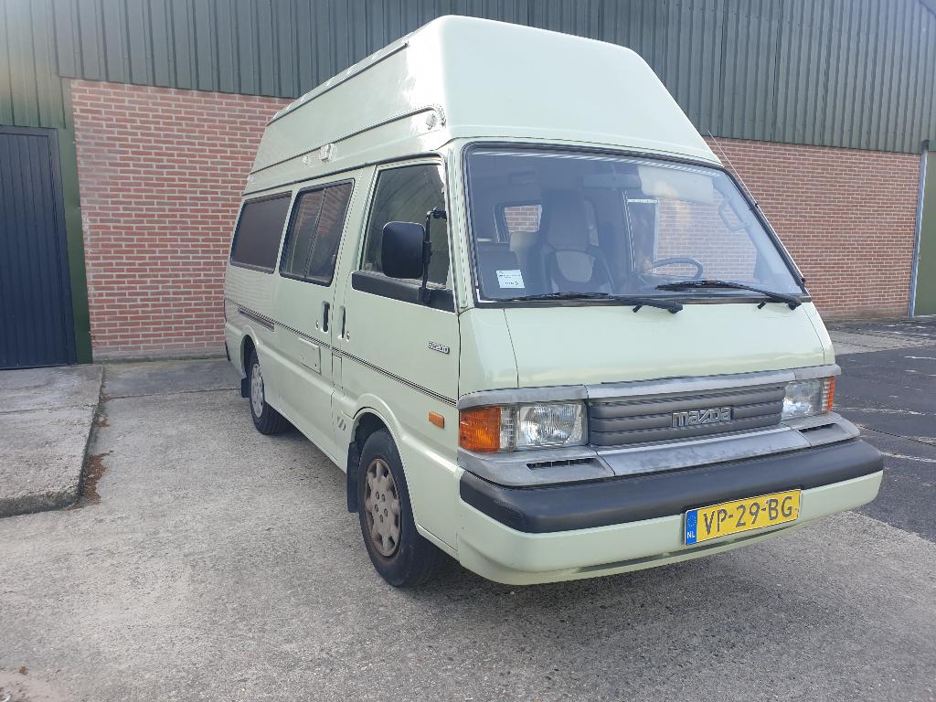 MAZDA E2200 buscamper met verhoogd dak OLDTIMER, foto 3