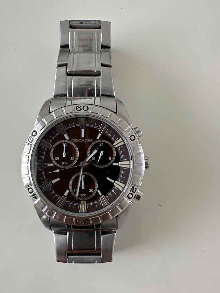 Rodania horloge, Enlèvement