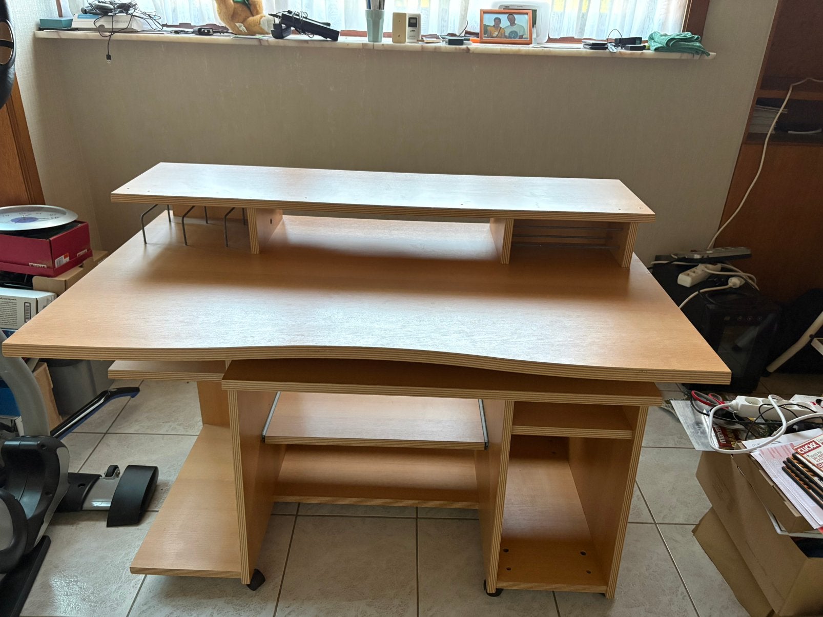 Bureau, Ophalen, 120 tot 170 cm, Nieuw, 80 cm of meer