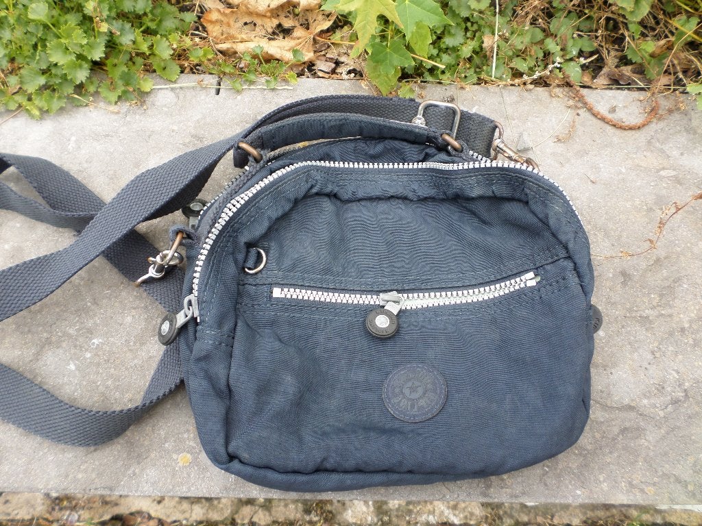 Kipling handtas schouderriem marineblauwe ritssluiting, Ophalen of Verzenden, Gebruikt, Blauw, Kipling