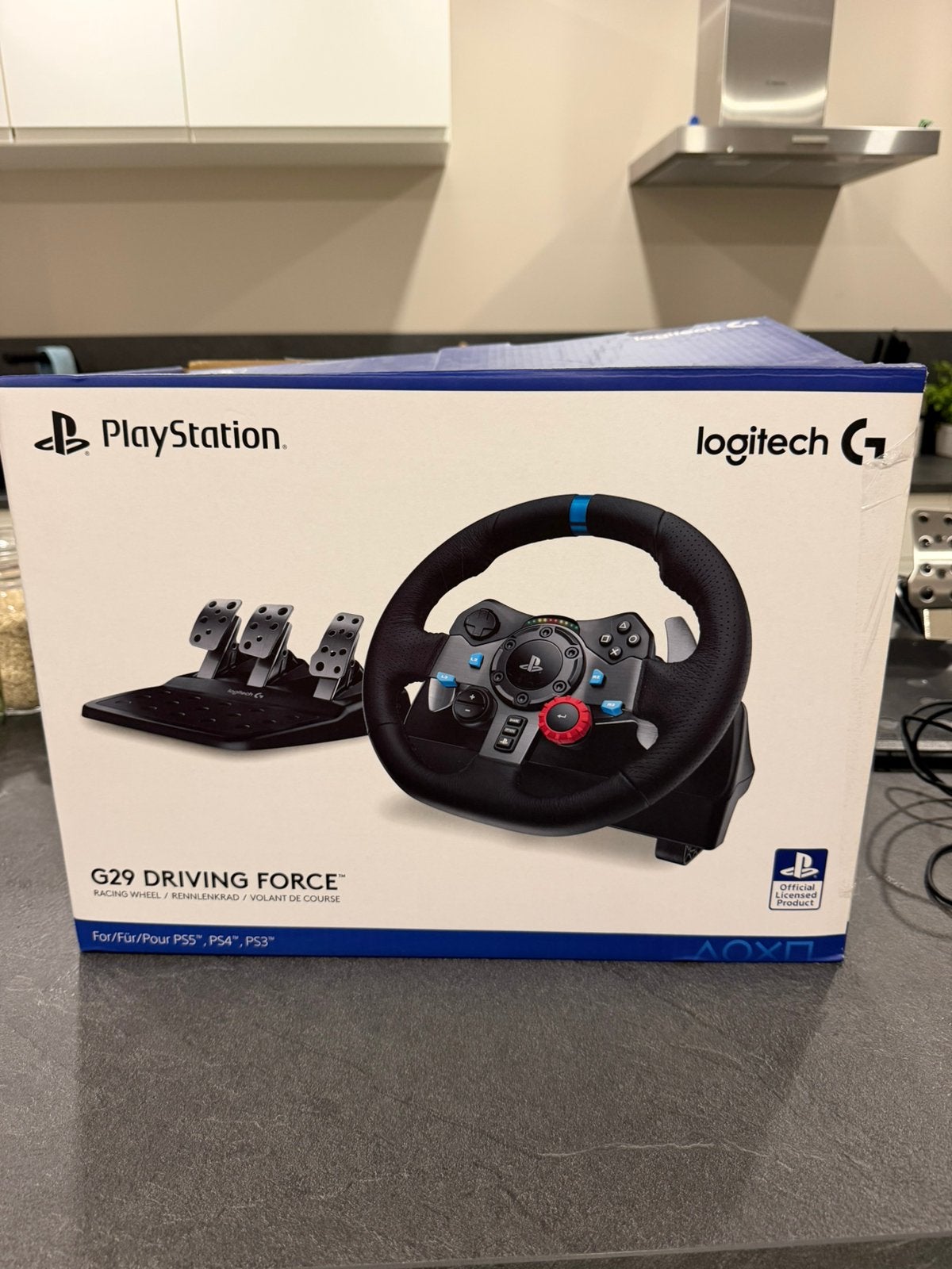 Logitech G29 Driving Force racestuur+pedalen(PS5/PS4/PS3/PC), Games en Spelcomputers, Ophalen, Zo goed als nieuw