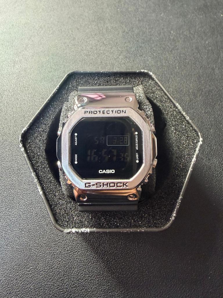 G-shock numérique, Enlèvement ou Envoi, Étanche, Neuf, Argent