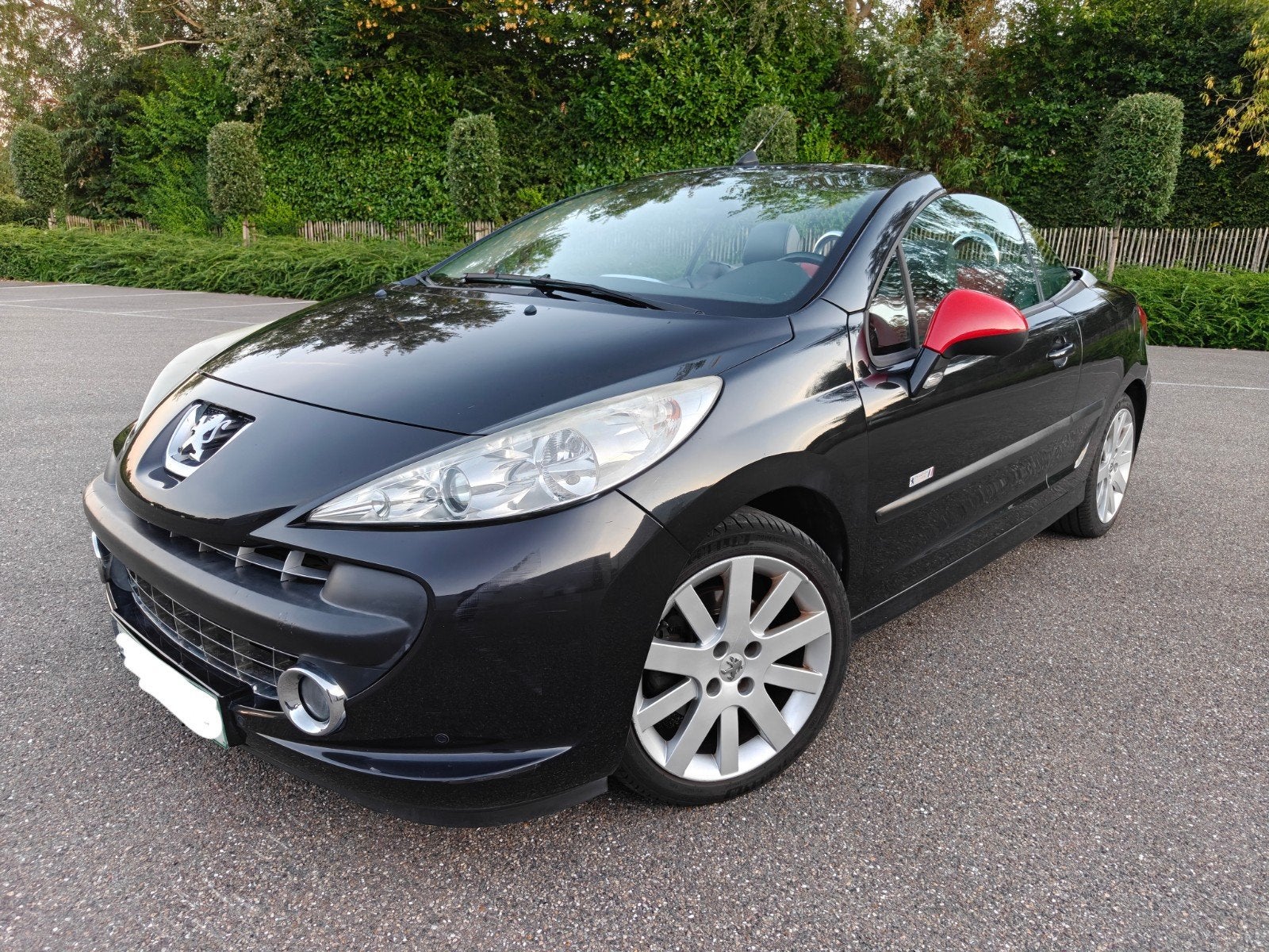 Peugeot 207 1.6i/ 102.000 km/ 2007/ Cabriolet/Benzine/CT OK, 4 zetels, Parkeersensor, 110 kW, Cabriolet