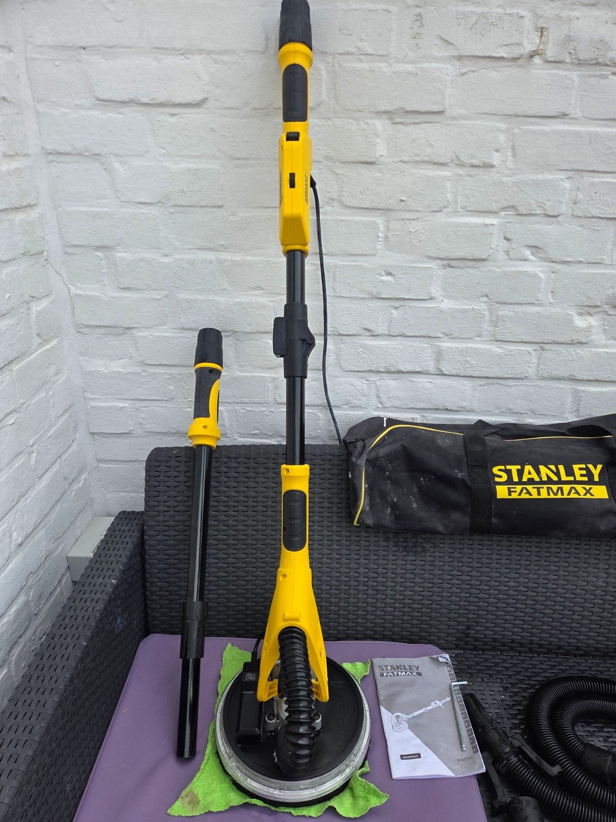ponceuse Stanley fatmax, Ophalen, Zo goed als nieuw, 600 tot 1200 watt, Excentrische schuurmachine
