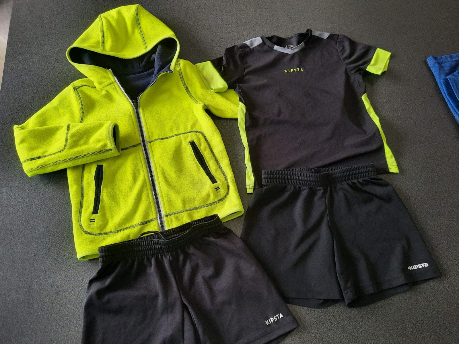 Sportkledingpakket jongen - maat 116 Tribord & Kipsta, Kinderen en Baby's, Kinderkleding | Kinder-kledingpakketten, Ophalen, Maat 116