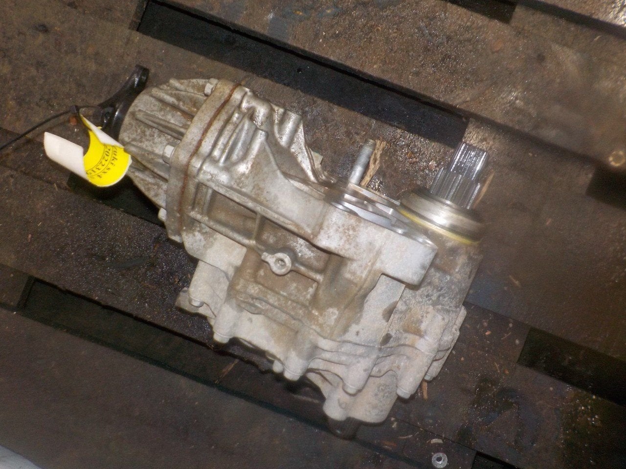 Tussenbak4x4 Suzuki SX4, Auto-onderdelen, Onderdelen@venauto.nl, Van der Ven Autorecycling B.V., Gebruikt, Ettenseweg 76, 4706 PB Roosendaal, The Netherlands