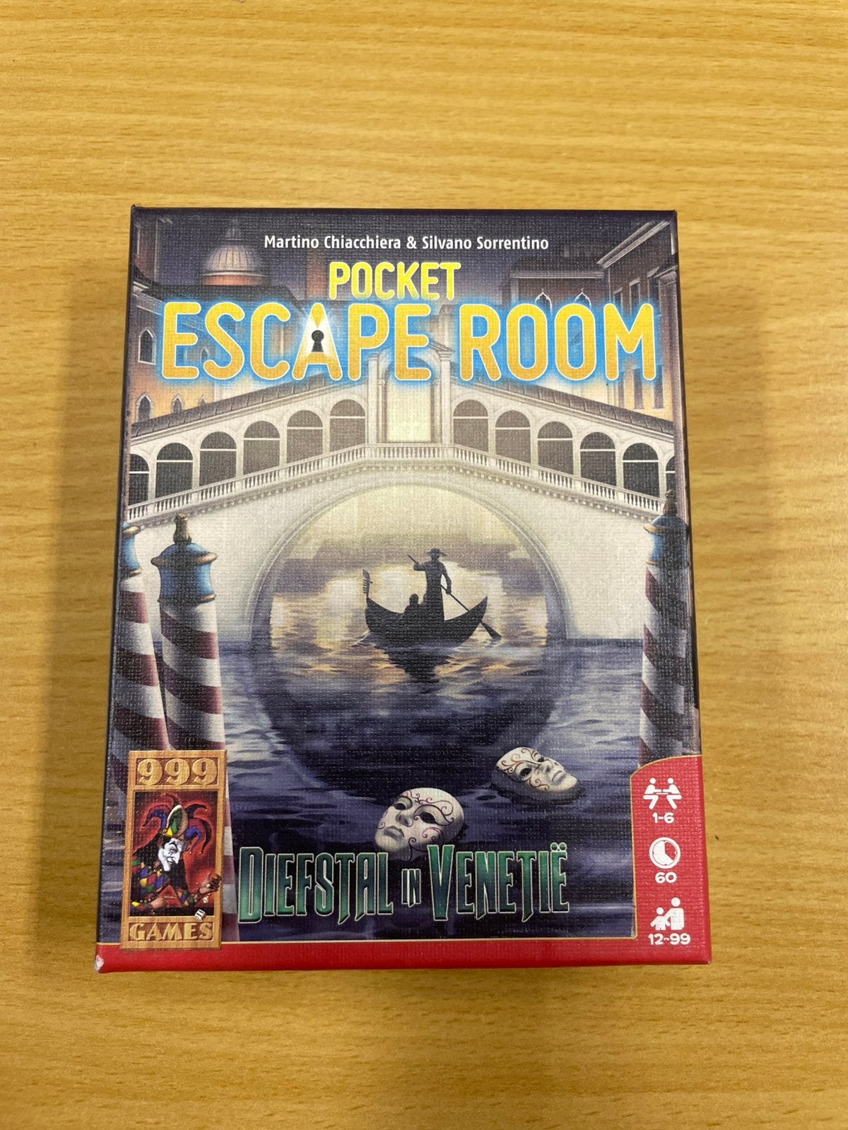 Pocket Escape Room - Diefstal in Venetië, Hobby en Vrije tijd, Gezelschapsspellen | Kaartspellen, Drie of vier spelers, Ophalen of Verzenden