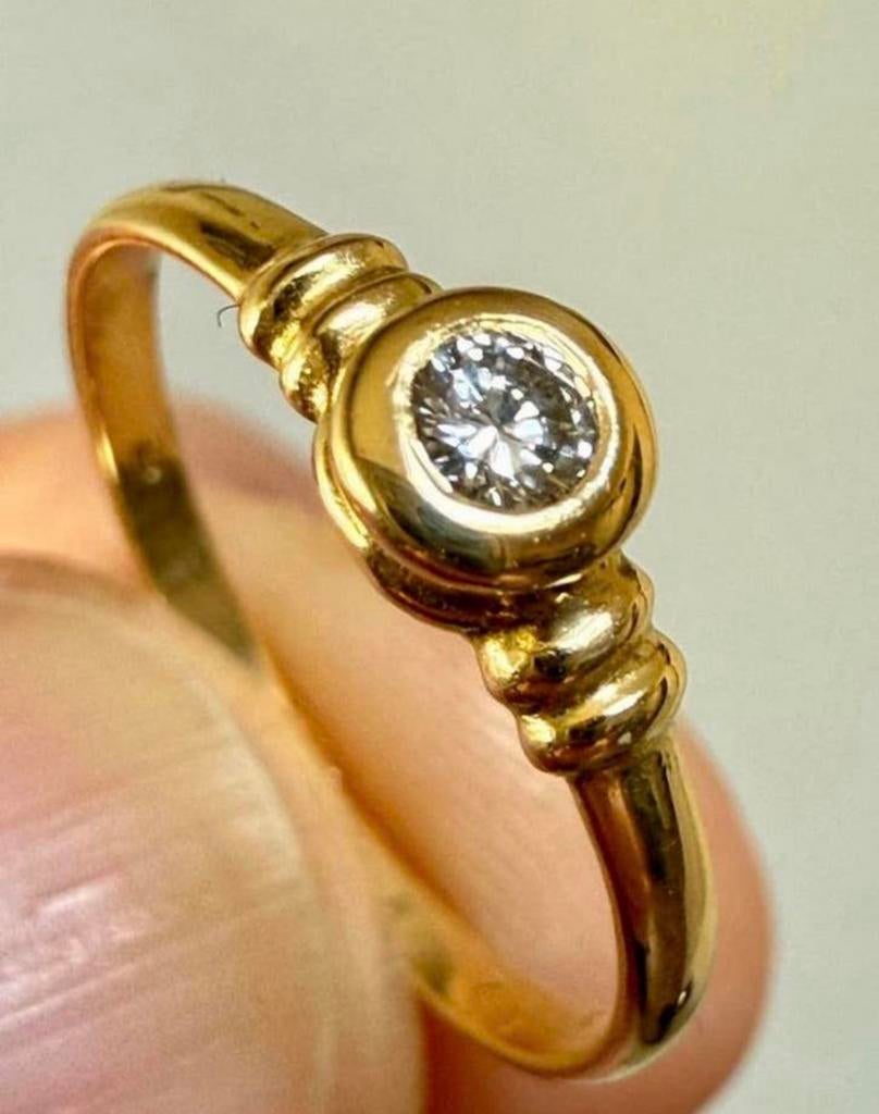 Prachtige 18 karaat gouden ring met natuurlijke diamant!, Plus petit que 17, Or, Jaune, Enlèvement ou Envoi