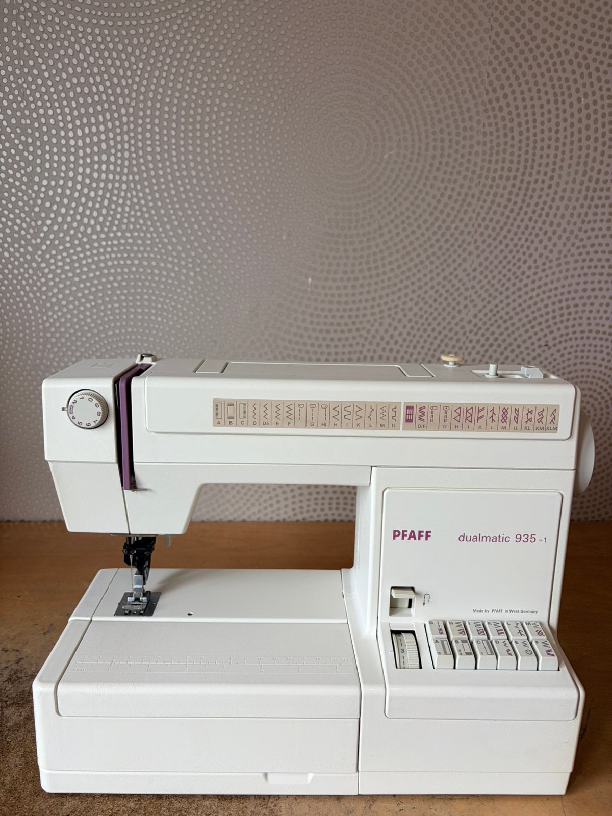 MACHINE À COUDRE PFAFF DUALMATIC 935 CE DOUBLE TRANSPORT, Hobby & Loisirs créatifs, Machines à coudre & Accessoires, Enlèvement ou Envoi