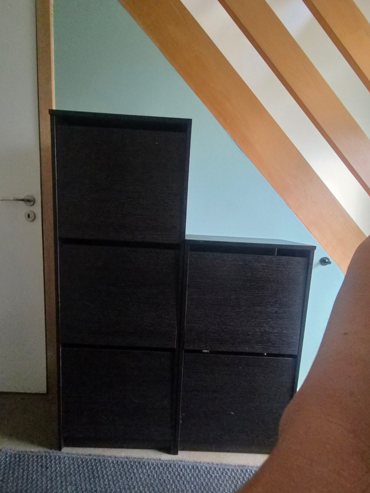 Schoenenkast, Enlèvement