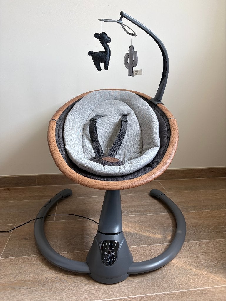 Maxi-Cosi Cassia (Elektrische babyschommel), Kinderen en Baby's, Wipstoeltjes, Schommelstoel, Met gordel(s) of riempje(s), Zo goed als nieuw