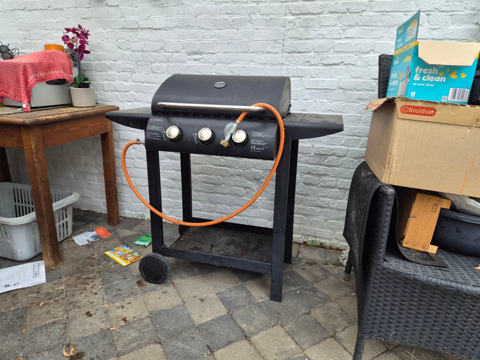 gas BBQ 3 pits gasbarbecue, Ophalen