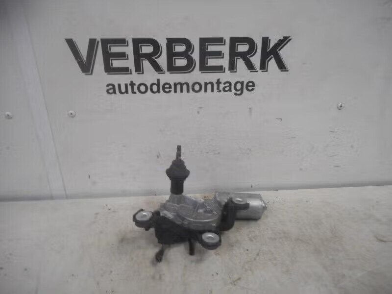 RUITENWISSERMOTOR ACHTER Volkswagen Fox (5Z) (5Z6955711), Robert Bosch AG, Gebruikt, Volkswagen, Ophalen of Verzenden