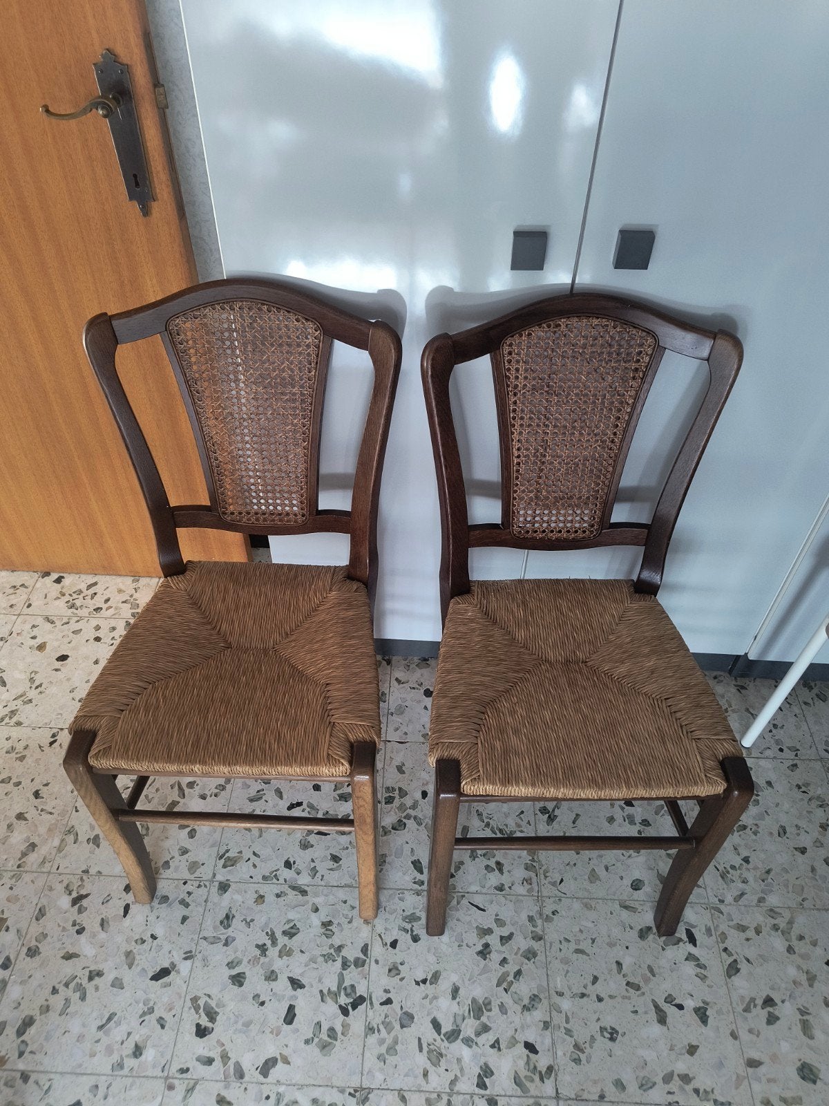 2 houten stoelen met rieten afwerking, Antiek en Kunst, Ophalen