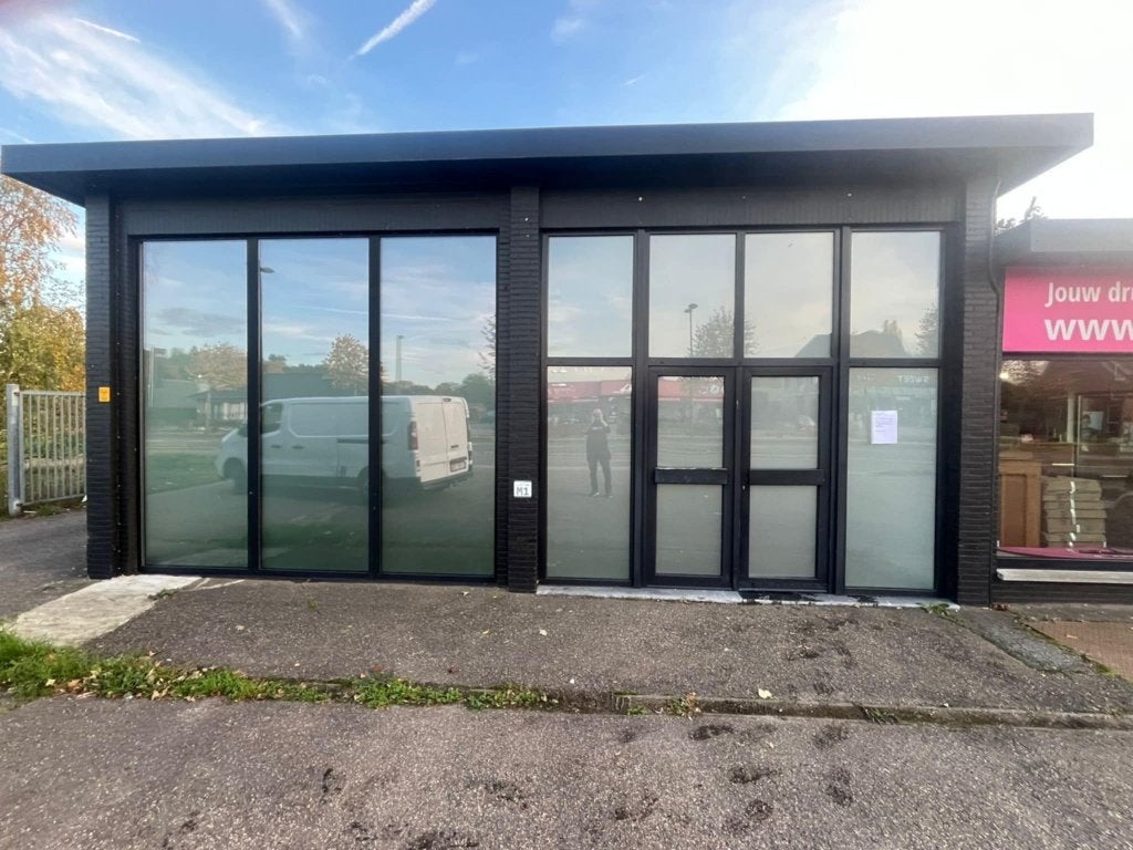 Maagazijn 80 m² te huur in Genk, Hasseltweg, Immo, Garages en Parkeerplaatsen, Genk