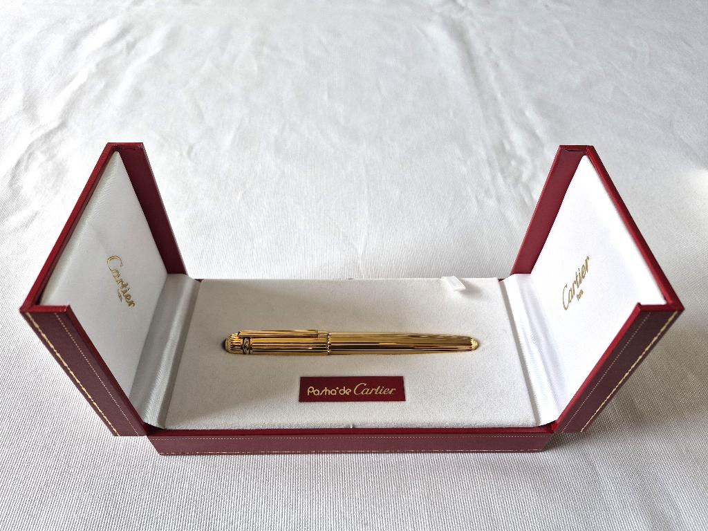 Pasha de Cartier Gold Vulpen 18K/750 M-nib (Limited Edition), Neuf, Autres marques, Enlèvement ou Envoi, Avec boîte