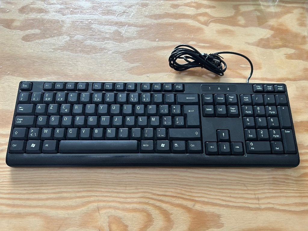 Azerty Toetsenbord als nieuw, Computers en Software, Ophalen of Verzenden, Azerty, Zo goed als nieuw, Bedraad