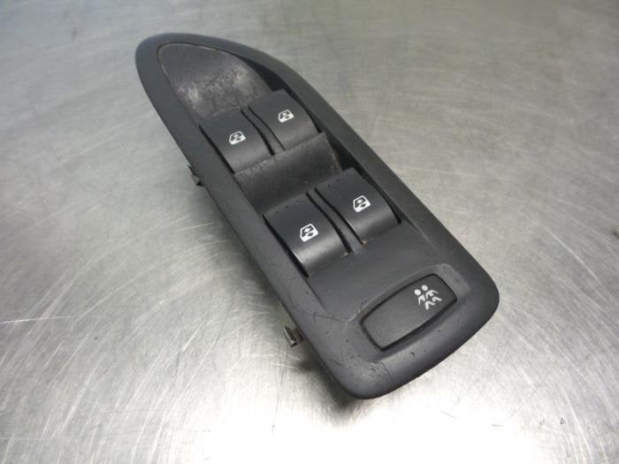 Elektrisch Raam Schakelaar van een Ford Focus (Focus 98-), Gebruikt, -, -, Ophalen of Verzenden