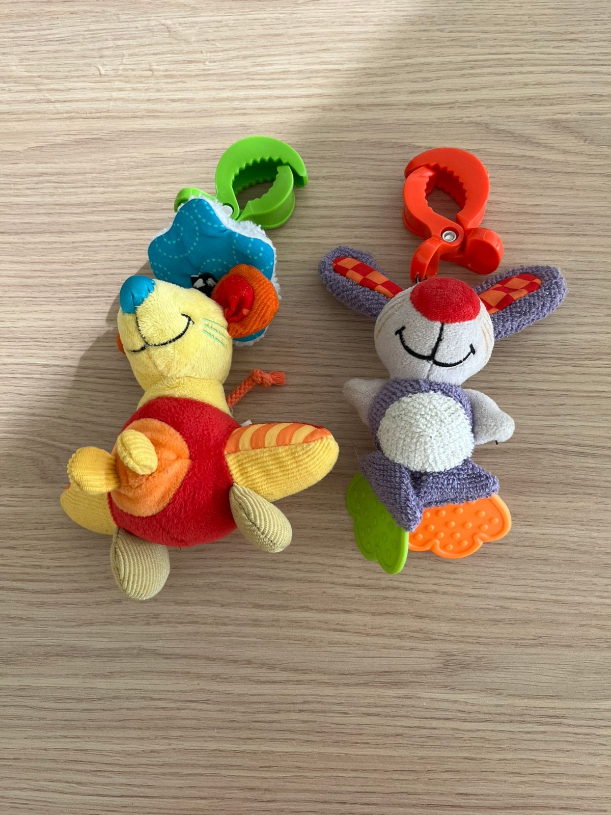 2 leuke babyspeeltjes voor kinderwagen/autostoel/maxi-cosi, Kinderen en Baby's, Speelgoed | Babyspeelgoed, Zo goed als nieuw, Ophalen of Verzenden