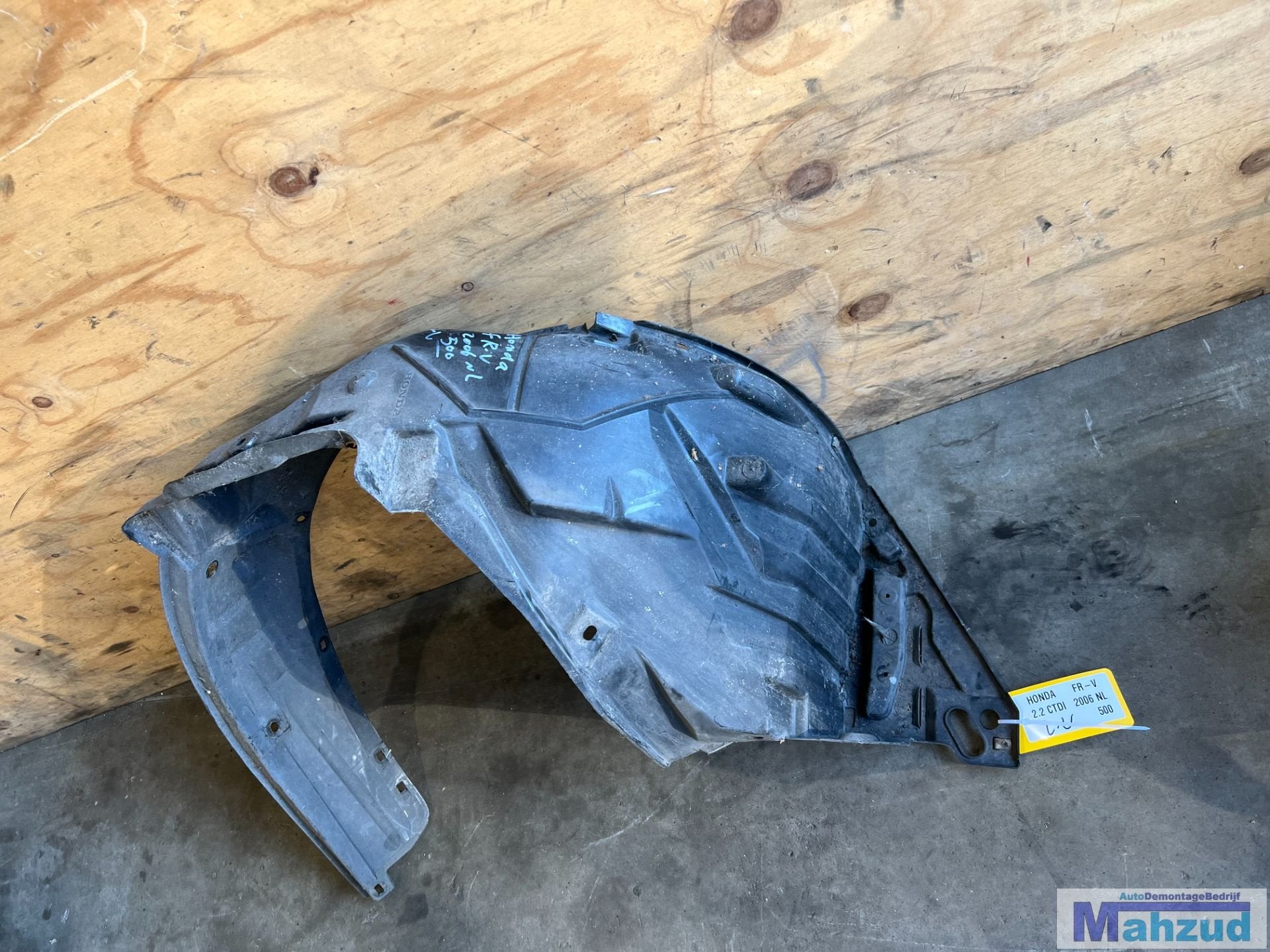 Passage de roue avant gauche pour HONDA FR-V 2004-2010, Info@honda.co.jp, Utilisé, Minami-Aoyama 2-chome 1-1
107-8556  Tokyo, Honda Motor Co., Ltd.