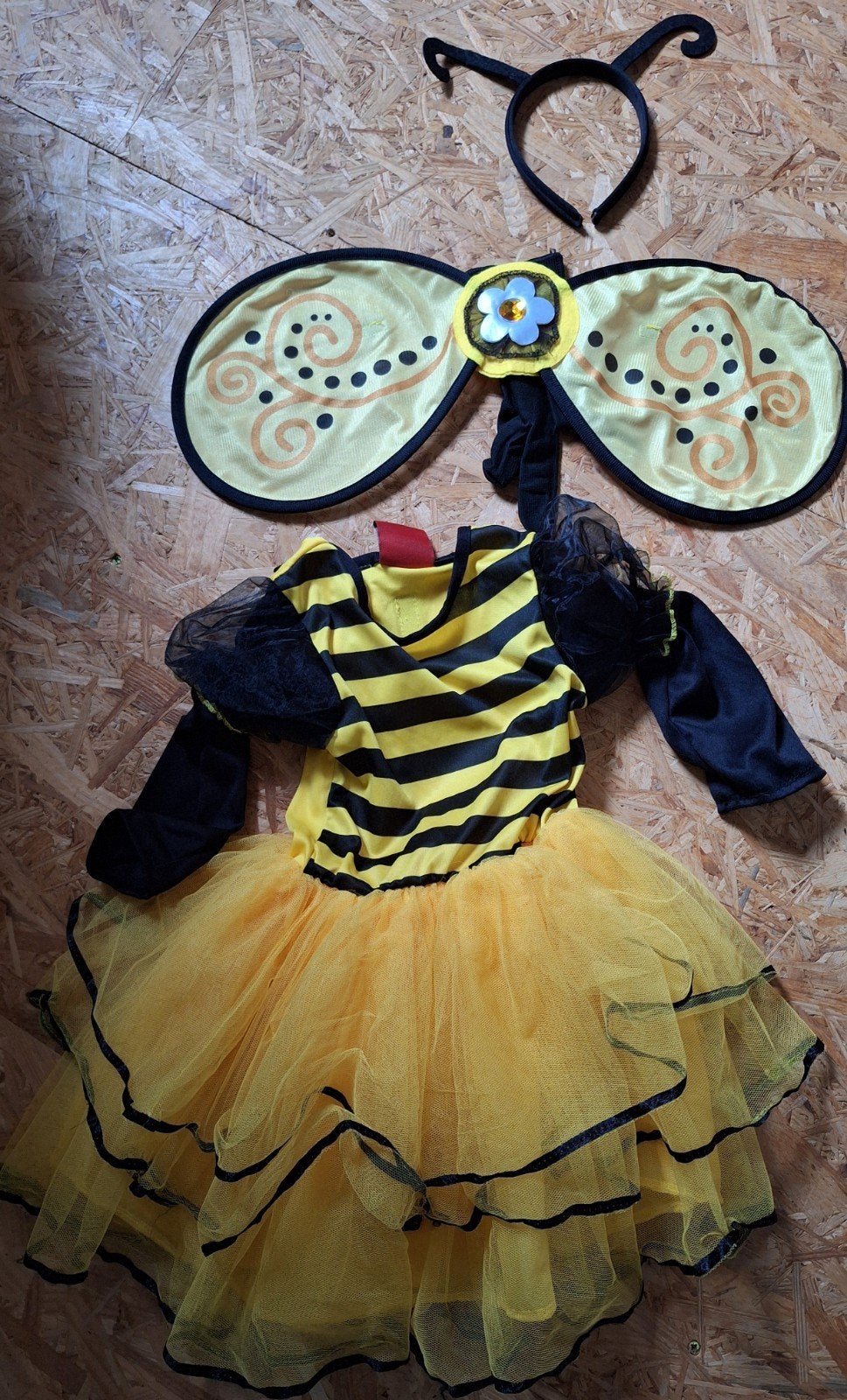 Schattig verkleedpak bij + vleugels & diadeem - maat 98/104, Enfants & Bébés, Costumes de carnaval & Déguisements, Enlèvement