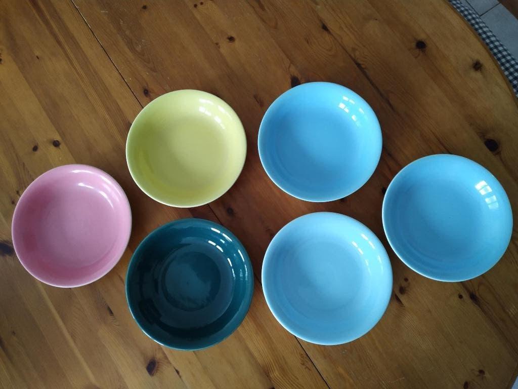 6 diepe borden Boch - pastel, Antiek en Kunst, Antiek | Keramiek en Aardewerk, Ophalen of Verzenden