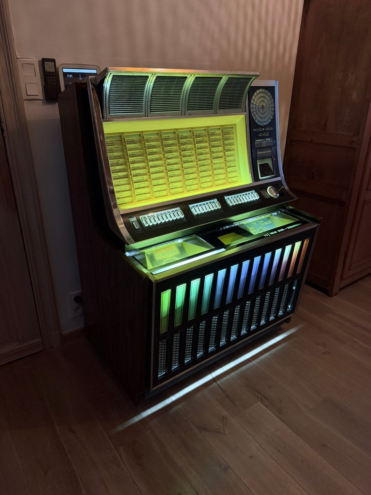 Juke-box Rock-ola, Enlèvement, Utilisé