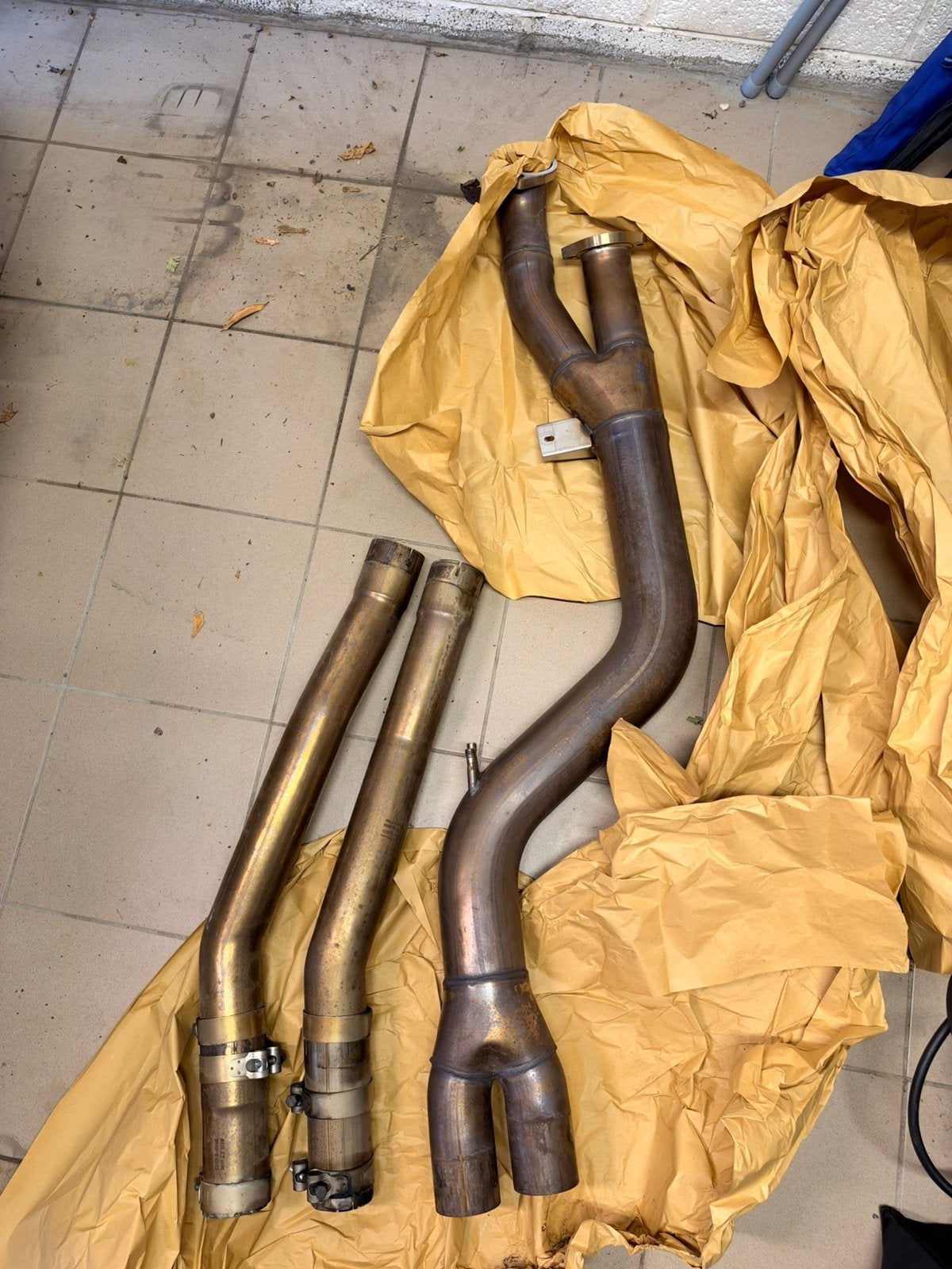 Miltek single Mid pipe avec detrompeurs Bmw M3/M4, Enlèvement, BMW