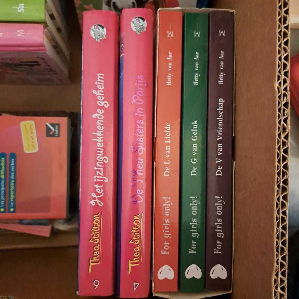 Collectie for girls only VERKOCHT. Elfenheuvel, Harry potter, Boeken, Ophalen